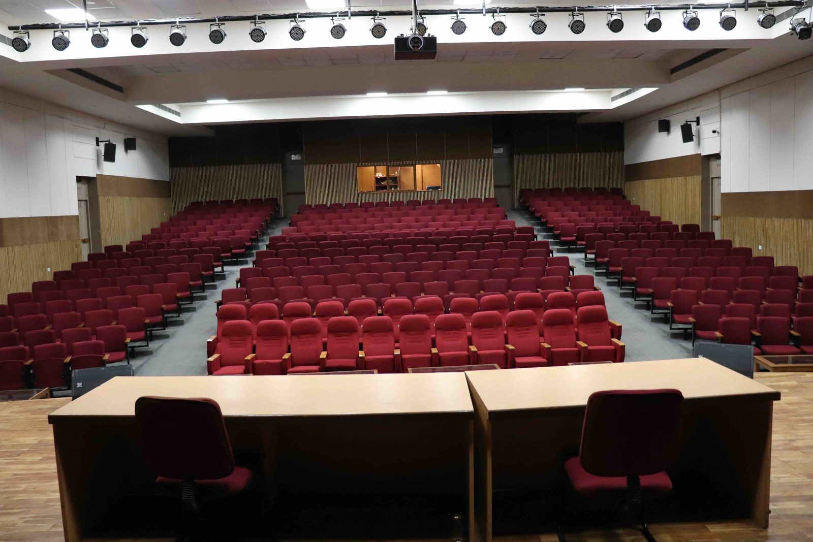 Auditorium at Jaipuria Lucknow — photo 1